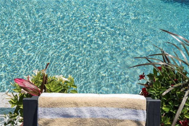 5917 W Kennedy Drive, Fayetteville, AR 72704