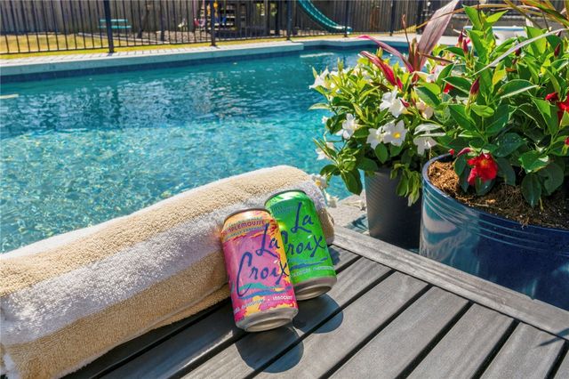 5917 W Kennedy Drive, Fayetteville, AR 72704