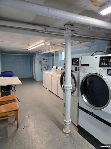 125 E Clinton Avenue 3B, Bergenfield, NJ 07621