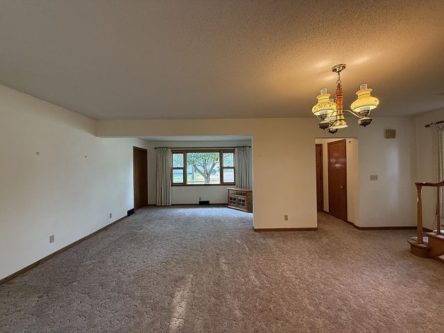 522 5th Avenue, Madison, MN 56256