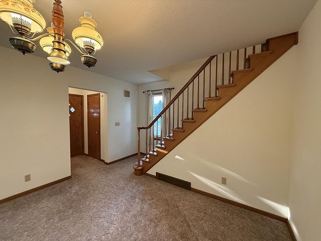 522 5th Avenue, Madison, MN 56256