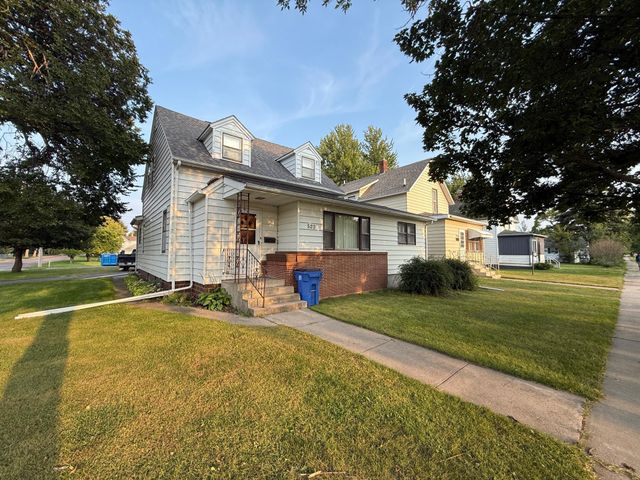 522 5th Avenue, Madison, MN 56256