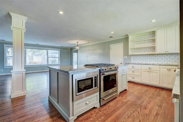 2756 NW Grand Boulevard, Oklahoma City, OK 73116