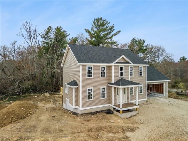 49 Thompson St, Middleboro, MA 02346