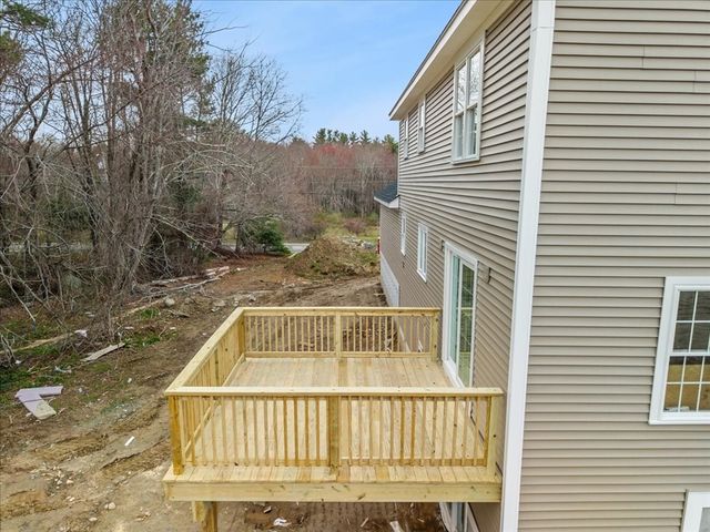 49 Thompson St, Middleboro, MA 02346