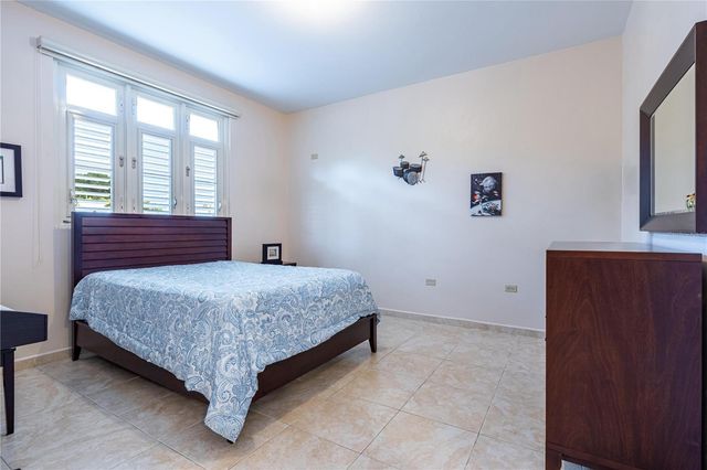 Ruben Marrero HELECHAL WARD, Barranquitas, PR 00794