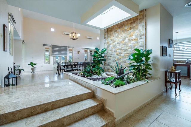 Ruben Marrero HELECHAL WARD, Barranquitas, PR 00794