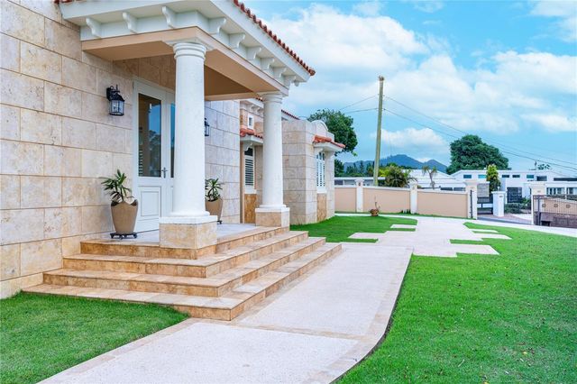 Ruben Marrero HELECHAL WARD, Barranquitas, PR 00794