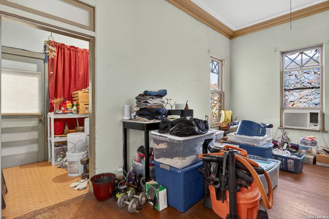 215 Sweet, San Antonio, TX 78204