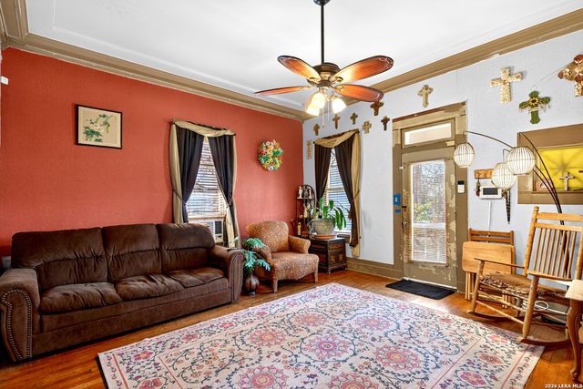 215 Sweet, San Antonio, TX 78204