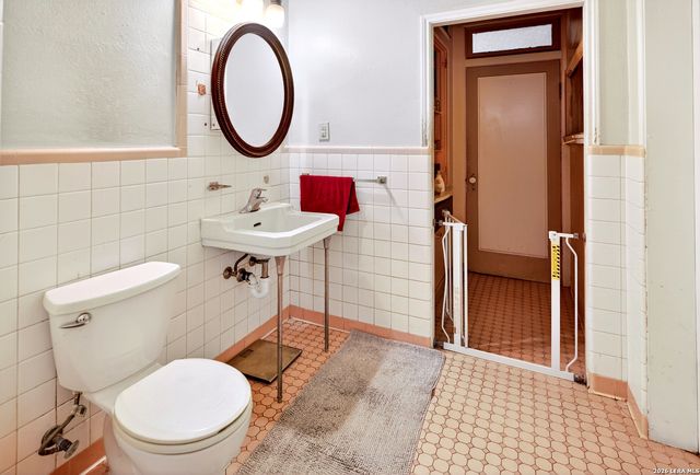 215 Sweet, San Antonio, TX 78204