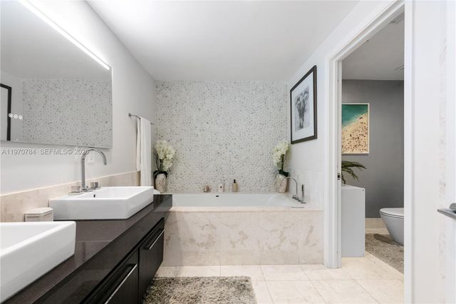 17121 Collins Ave 2905, Sunny Isles Beach, FL 33160