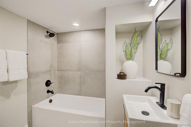 1273 S Clayton Street, Denver, CO 80210