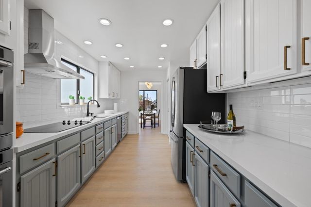 100 Montana Street, Moss Beach, CA 94038