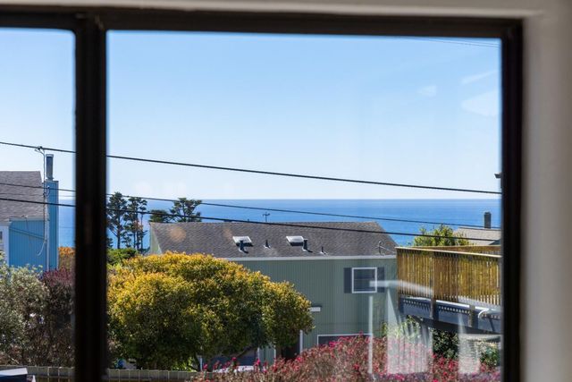 100 Montana Street, Moss Beach, CA 94038