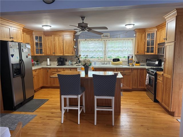 10 Isabelle Drive, Narragansett, RI 02882
