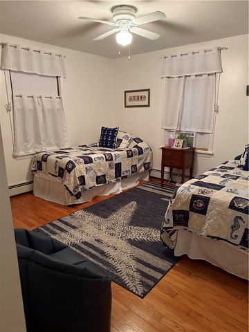 10 Isabelle Drive, Narragansett, RI 02882