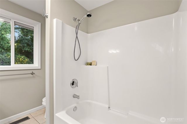 936 165th Avenue SE, Bellevue, WA 98008