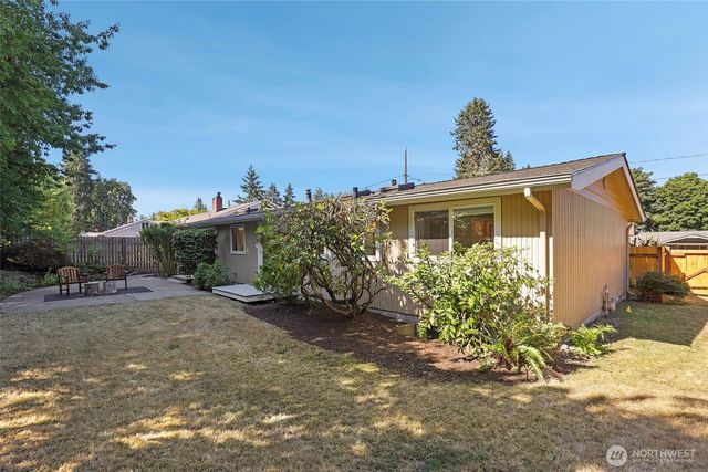 936 165th Avenue SE, Bellevue, WA 98008