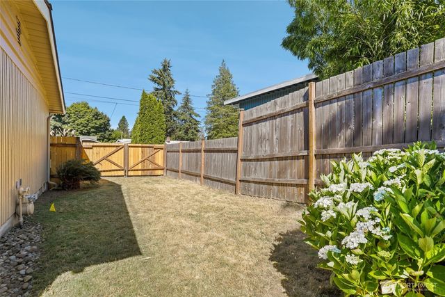 936 165th Avenue SE, Bellevue, WA 98008