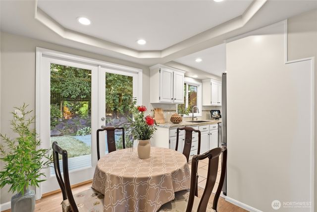 936 165th Avenue SE, Bellevue, WA 98008