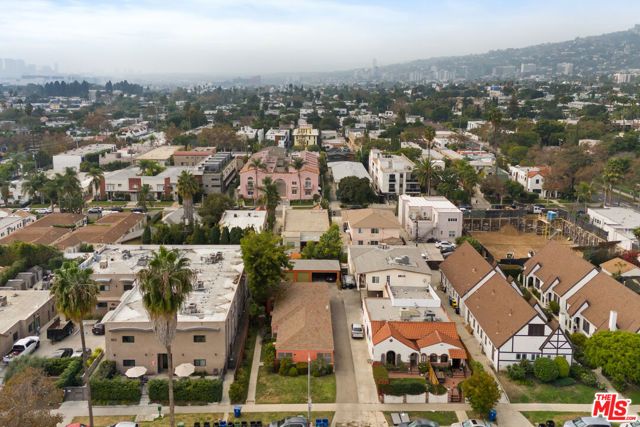 833 N Poinsettia Place, Los Angeles, CA 90046