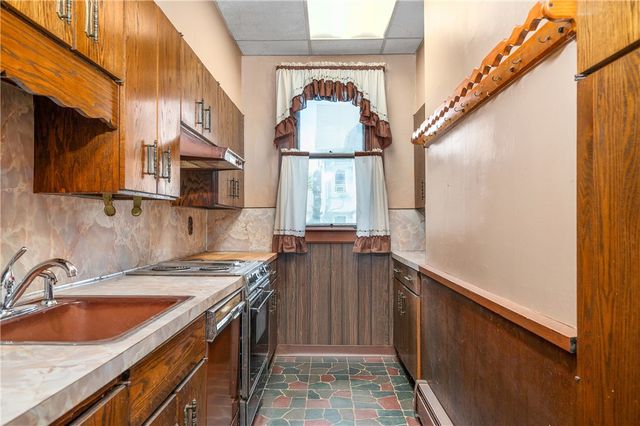 74 Highland Street, Woonsocket, RI 02895