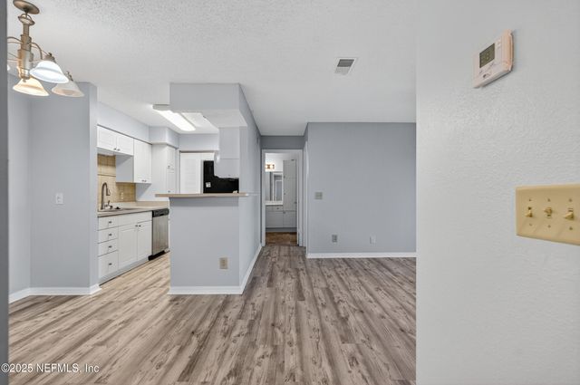 10200 BELLE RIVE Boulevard 212, Jacksonville, FL 32256