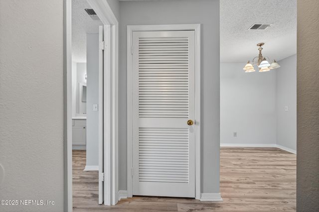10200 BELLE RIVE Boulevard 212, Jacksonville, FL 32256