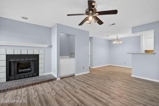 10200 BELLE RIVE Boulevard 212, Jacksonville, FL 32256