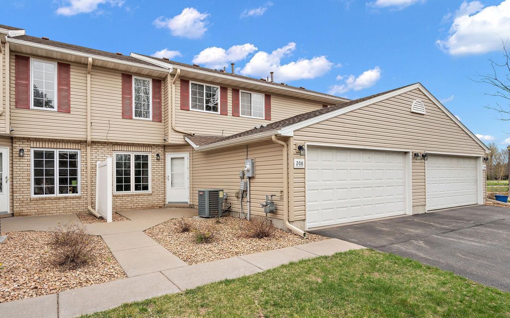 208 E Orchard Street, Belle Plaine, MN 56011 — photo 4