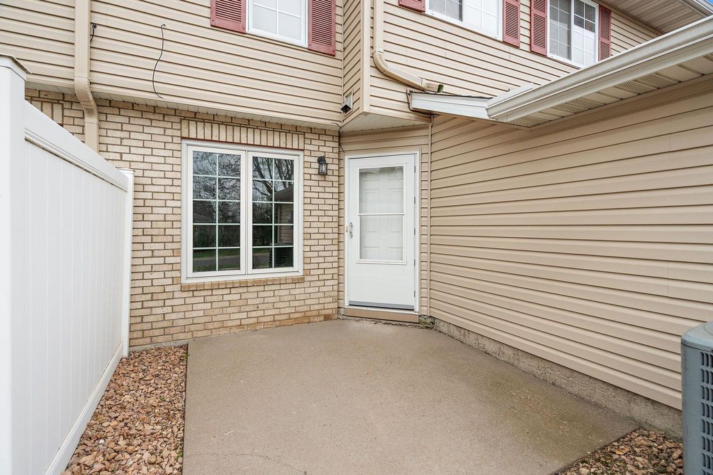 208 E Orchard Street, Belle Plaine, MN 56011 — photo 5