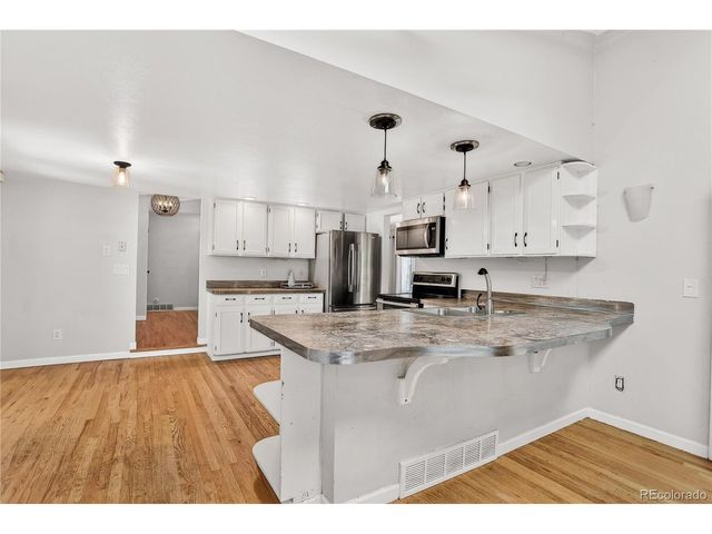 2669 S Moline Ct, Aurora, CO 80014