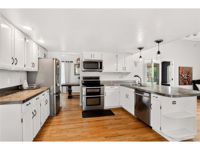 2669 S Moline Ct, Aurora, CO 80014