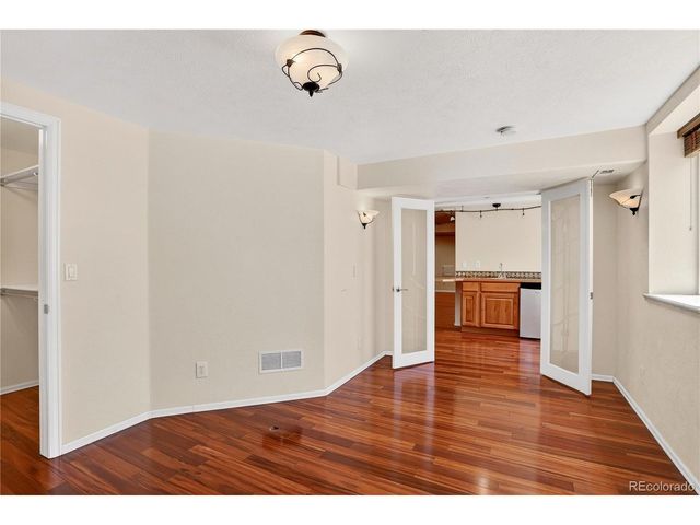2669 S Moline Ct, Aurora, CO 80014