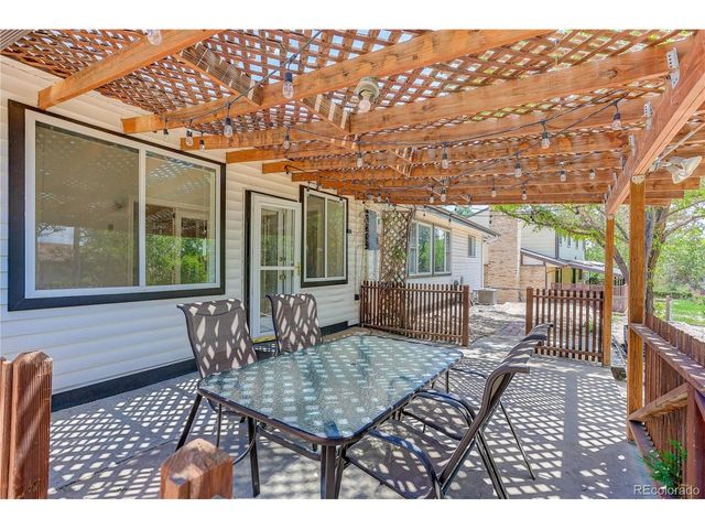 2669 S Moline Ct, Aurora, CO 80014