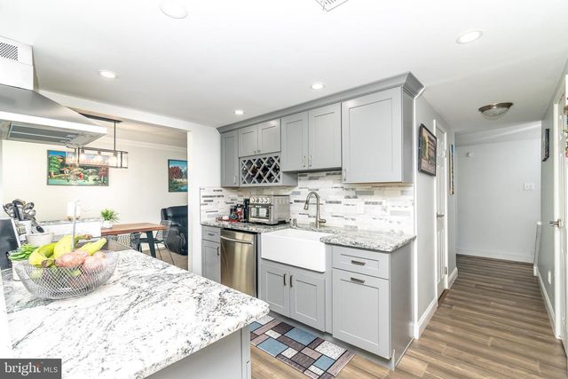 251 FIR TREE CT, Marlton, NJ 08053