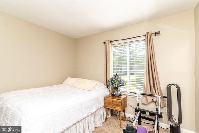 251 FIR TREE CT, Marlton, NJ 08053