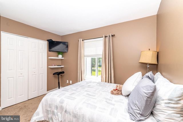 251 FIR TREE CT, Marlton, NJ 08053