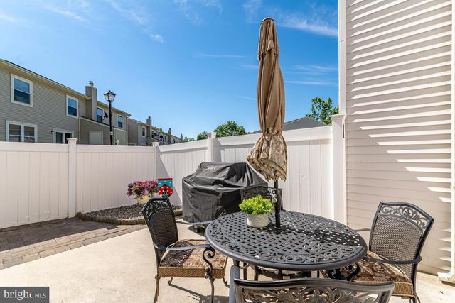 251 FIR TREE CT, Marlton, NJ 08053