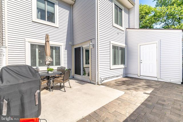 251 FIR TREE CT, Marlton, NJ 08053