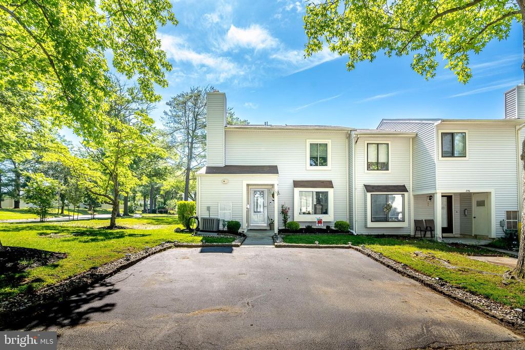 251 FIR TREE CT, Marlton, NJ 08053