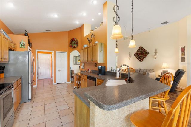 318 HIGH VISTA DR, Davenport, FL 33837