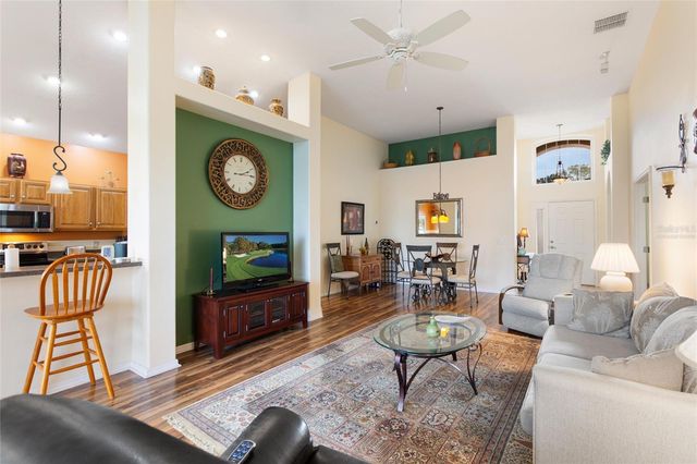 318 HIGH VISTA DR, Davenport, FL 33837