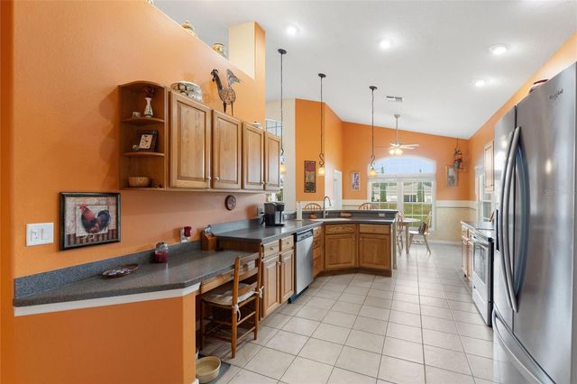 318 HIGH VISTA DR, Davenport, FL 33837