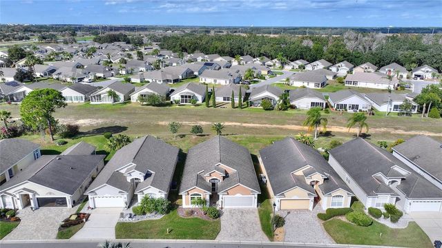 318 HIGH VISTA DR, Davenport, FL 33837