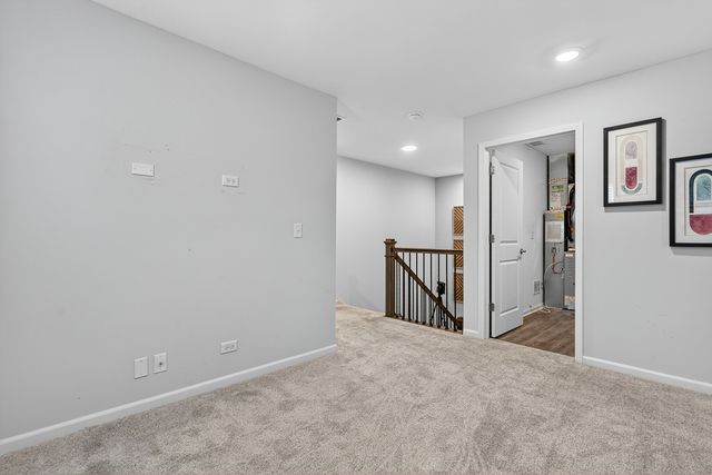 1001 Draper Road, Mchenry, IL 60050