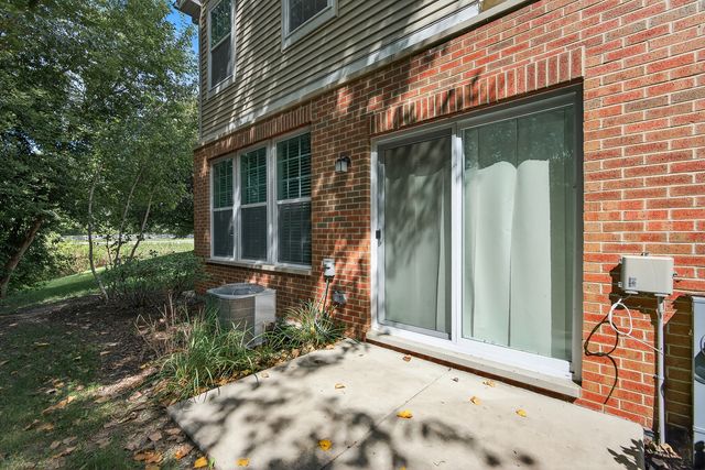 1001 Draper Road, Mchenry, IL 60050