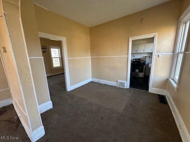 14808 Pepper Avenue, Cleveland, OH 44110