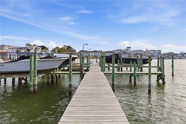 4206 Pretty Lake AVE B, Norfolk, VA 23518